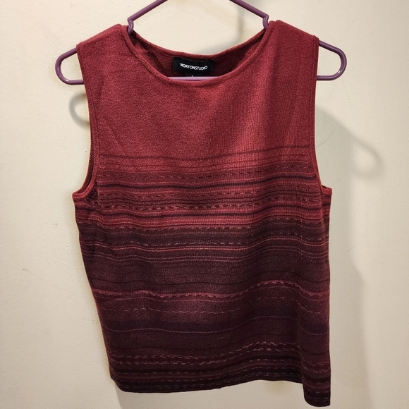 NORTONSTUDIO Burgundy Stripes Sleevesless Acrylic Top size L - Picture 1 of 11
